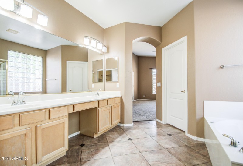 MASTER BATH 2