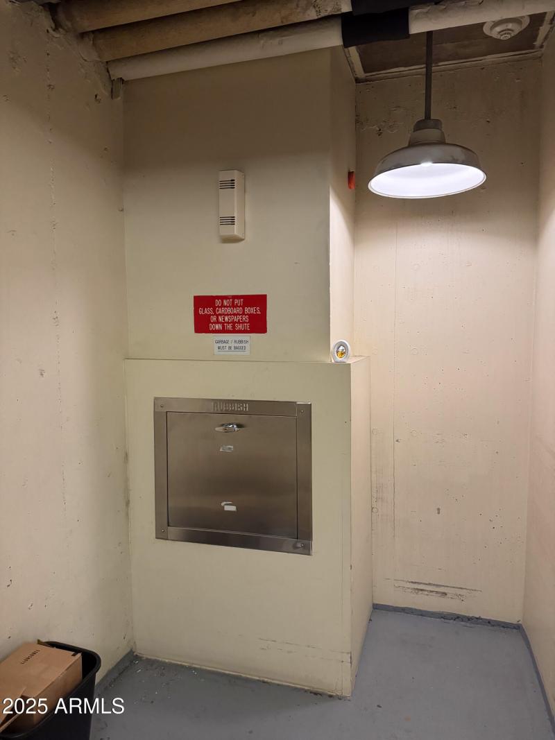 0023 Trash Chutes each floor