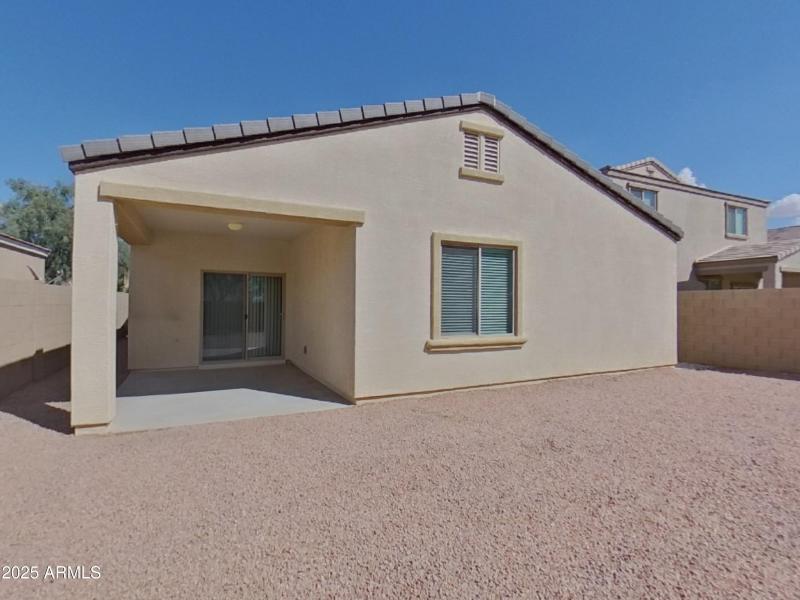 14_pc_lmMqFGpCYj_VHlb04Rmba_center_0