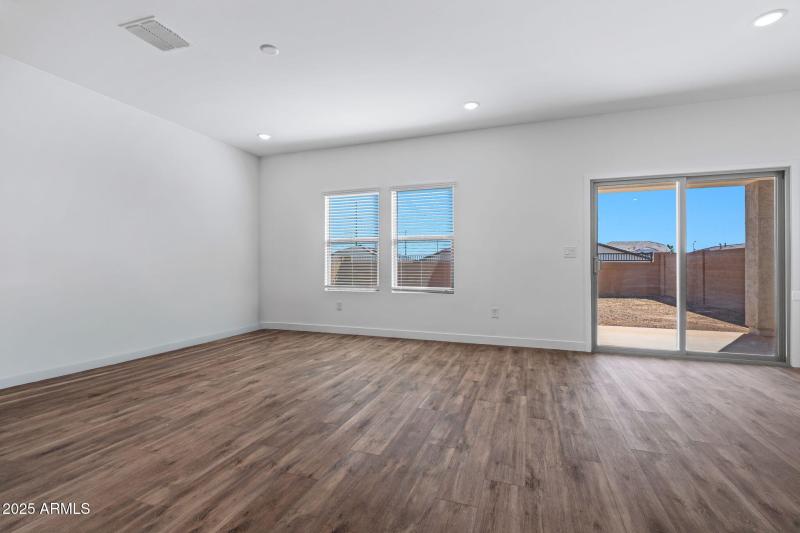 10-web-or-mls-Done-49