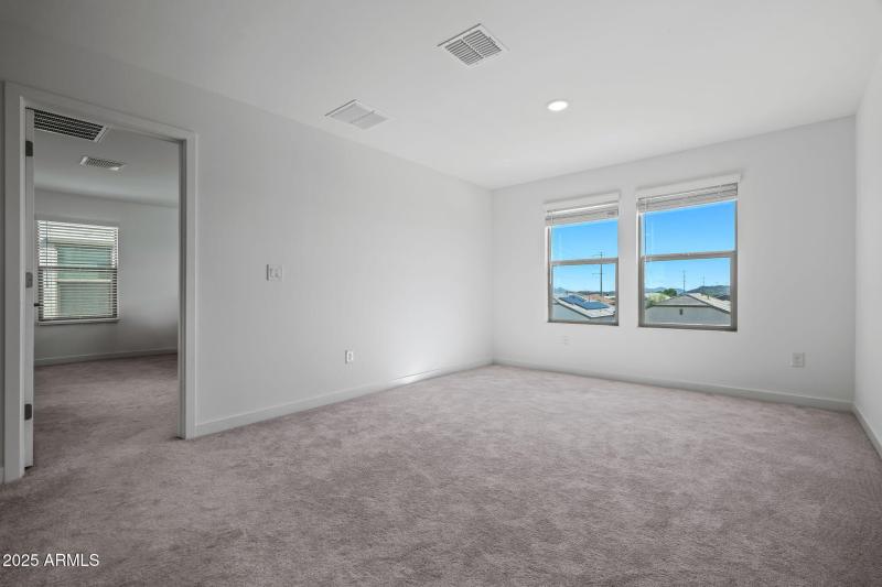 29-web-or-mls-Revised Rooms-5