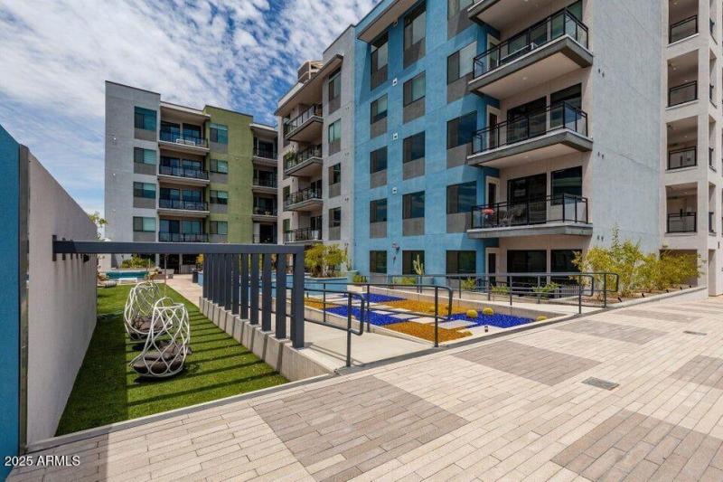 20251018010303641436_genErase