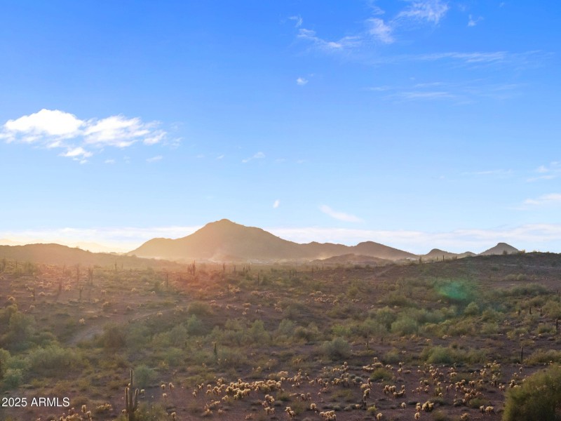 10-web-or-mls-DJI_20251103171251_0227_D