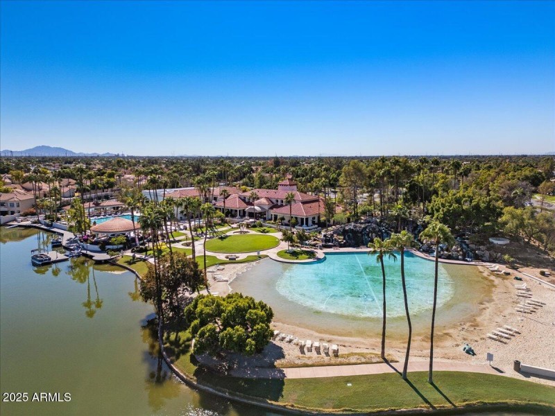 64-Val Vista Lakes Lagoon Pool Club Hou
