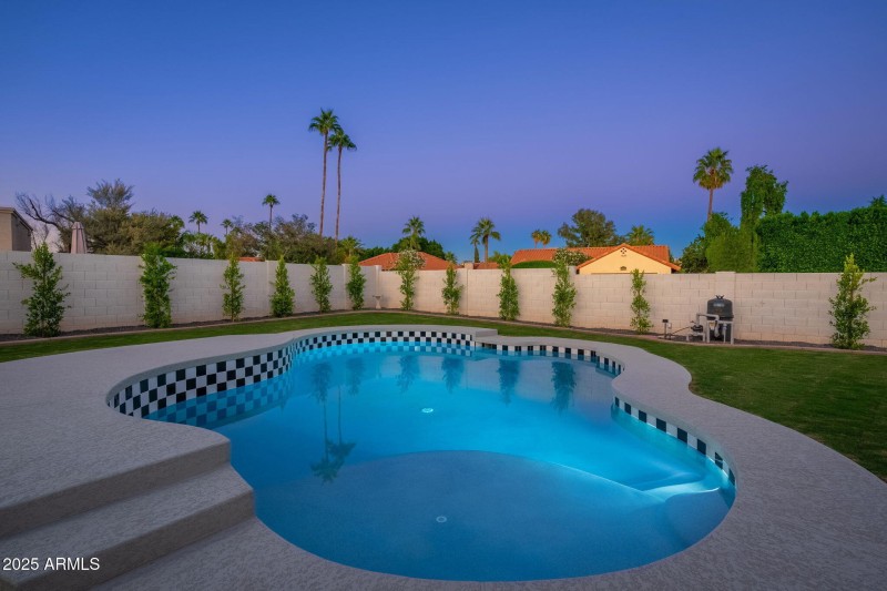 5744 E Marconi Ave - 09