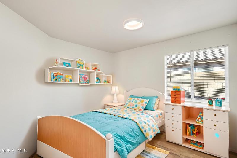 25 - Kids Room - Standard - 11