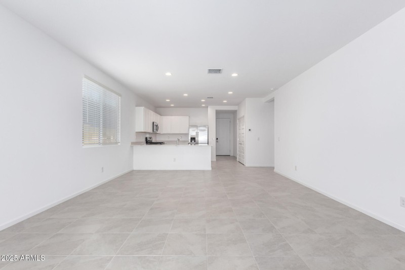 0009-09 - Marguerite