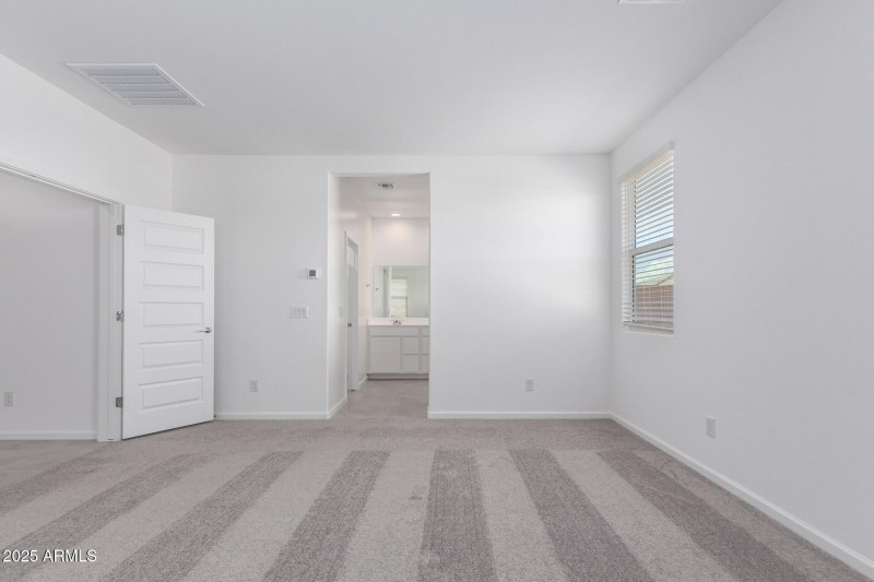 0015-15 - Marguerite