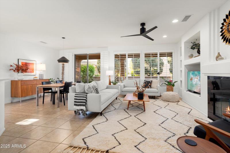 08-20656 N Canyon Whisper Drive