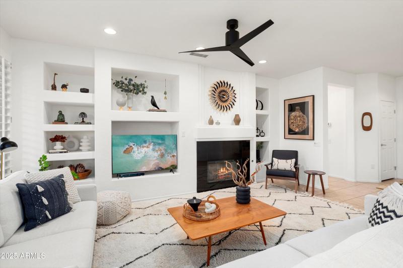 10-20656 N Canyon Whisper Drive