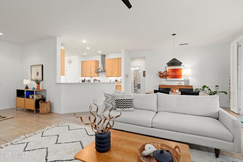 11-20656 N Canyon Whisper Drive