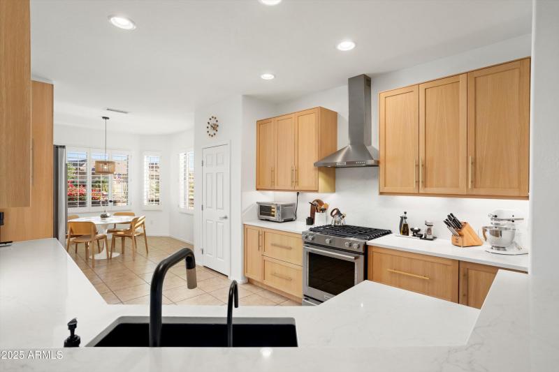 15-20656 N Canyon Whisper Drive