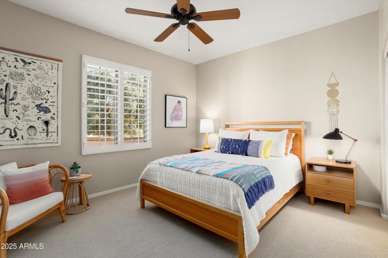 28-20656 N Canyon Whisper Drive