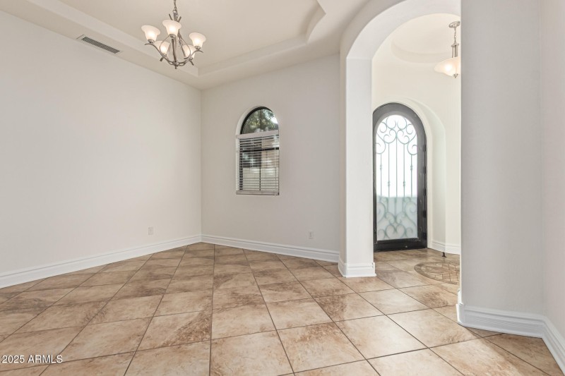 Formal Dining/ Flex Room