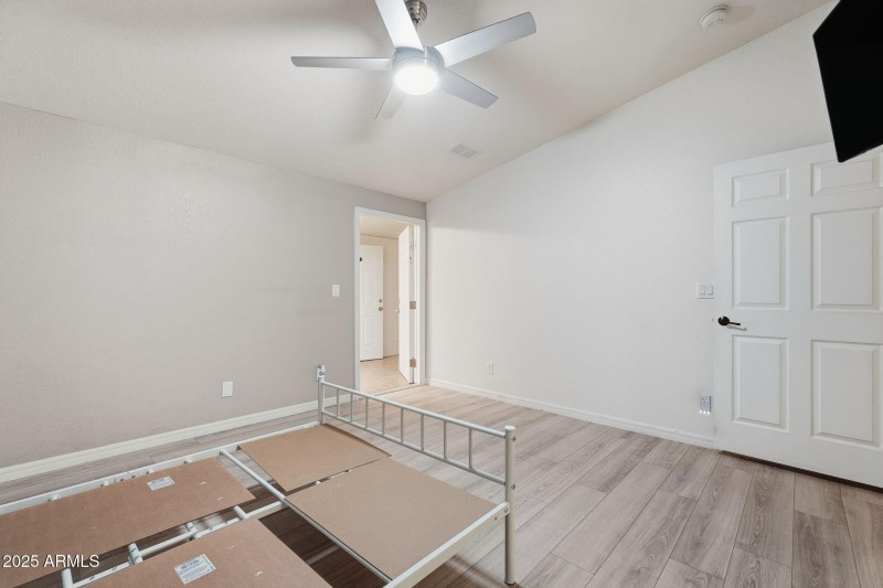 33-web-or-mls-033_ListerPros