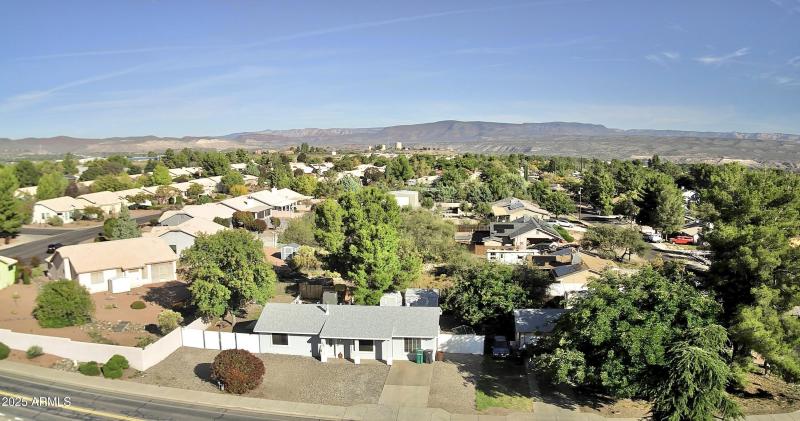 6DF940AB-7AF7-44F4-98C6-3605264FD1EA