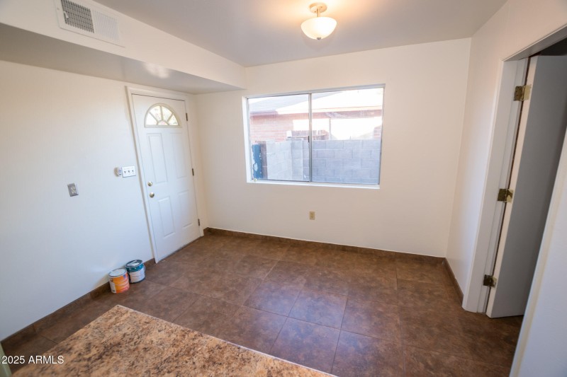 597 Hegge Dr 11-08-2025 (20)