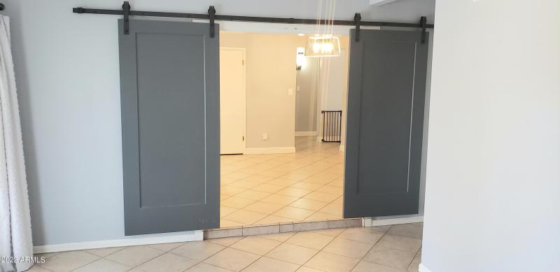 Family roomo barn doors