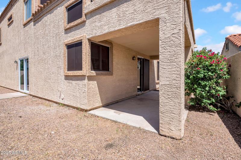 24-web-or-mls-12048 N 40th Way-24