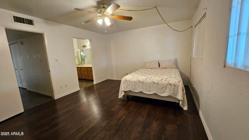 20251010213225462328000000-o