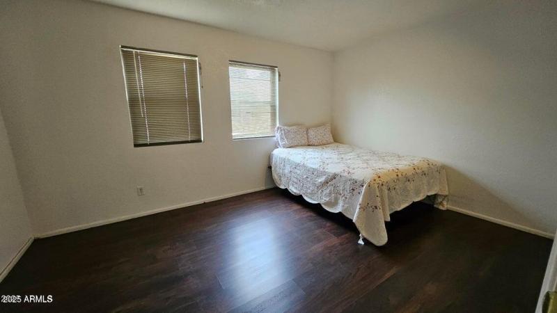 20251010213242364791000000-o