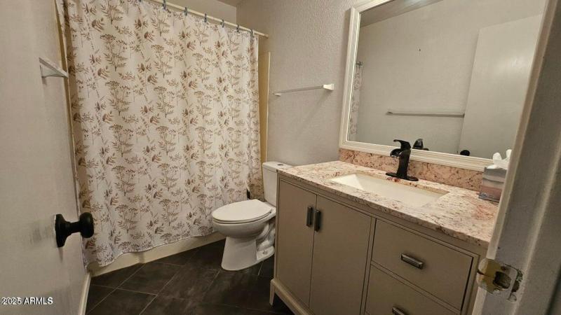 20251010213313254723000000-o