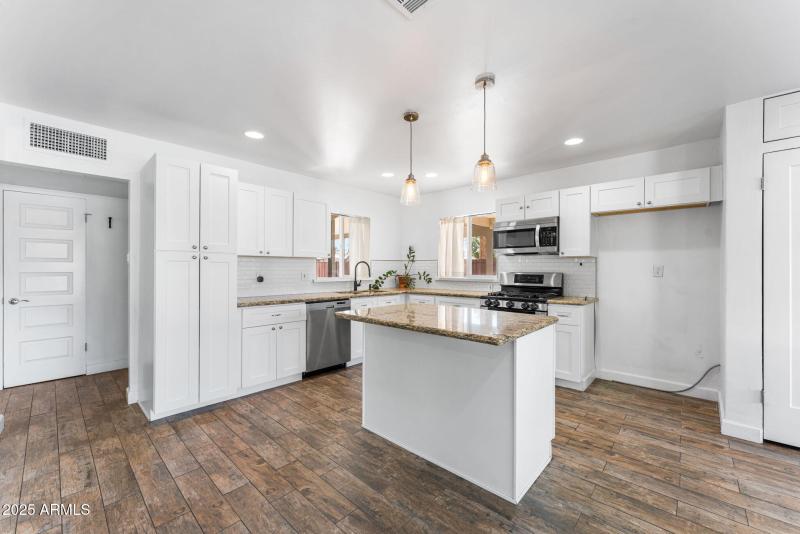 25-web-or-mls-DSC08840