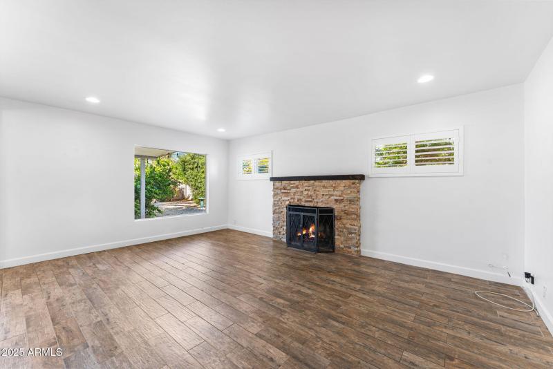 18-web-or-mls-DSC08805