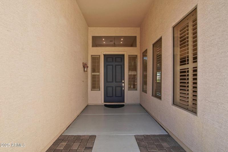 90-web-or-mls-N Hackberry Dr-S0811-004 (