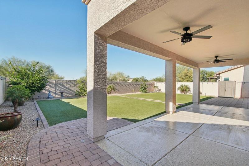 125-web-or-mls-N Hackberry Dr-S0811-039