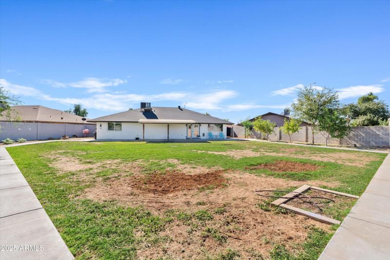 310ft walkway around yard