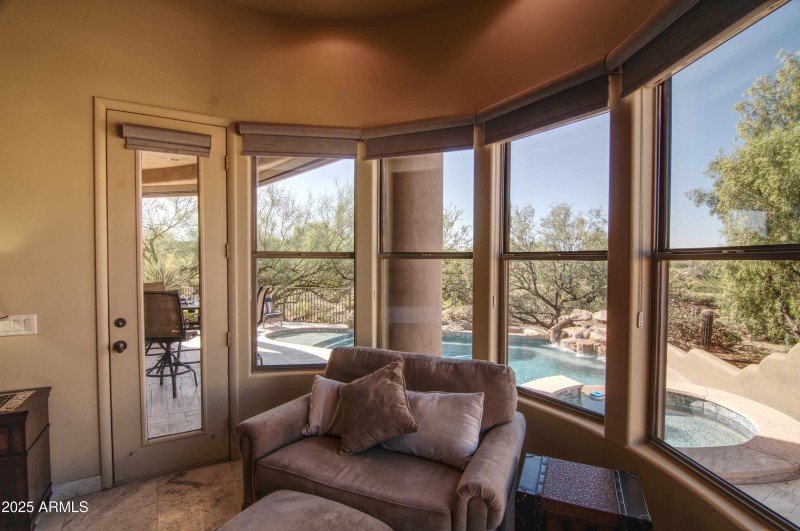 Primary Suite Sitting Area