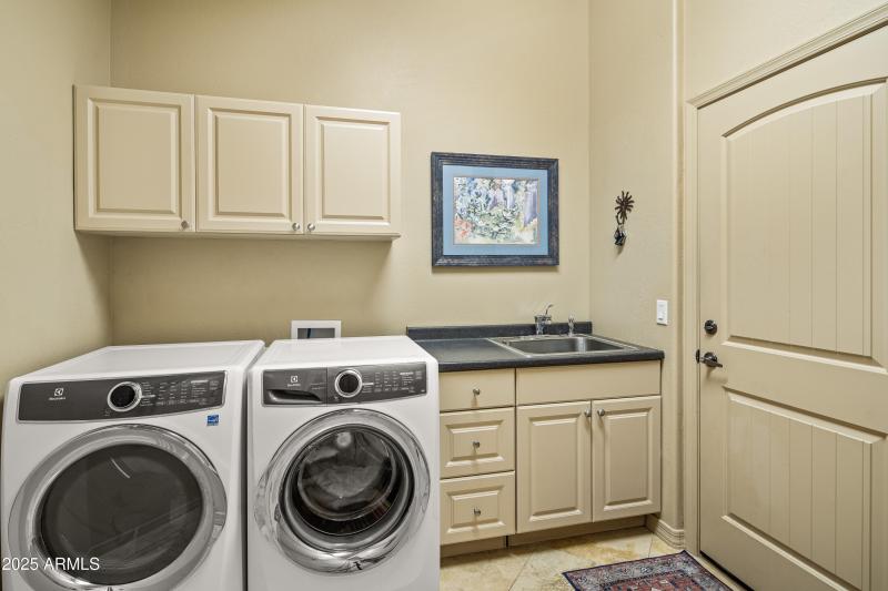 Laundry Room Access to Garage