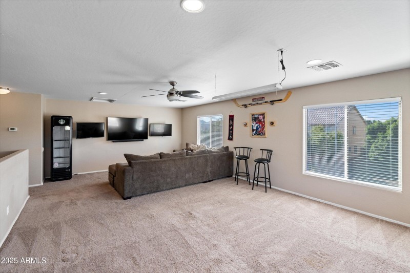 26-Large Loft_Game Room