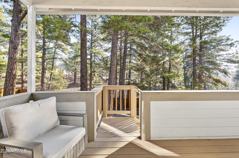 1128 N Flowing Springs Trl