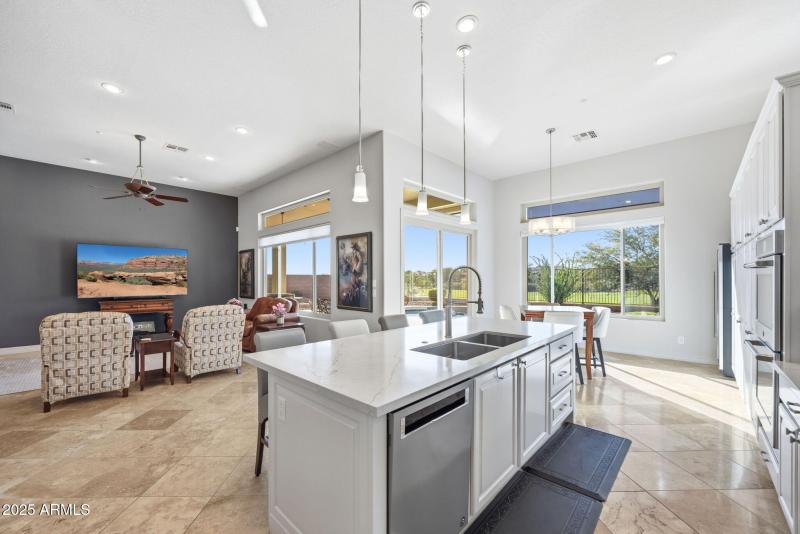 40406 N HAWK RIDGE TRL