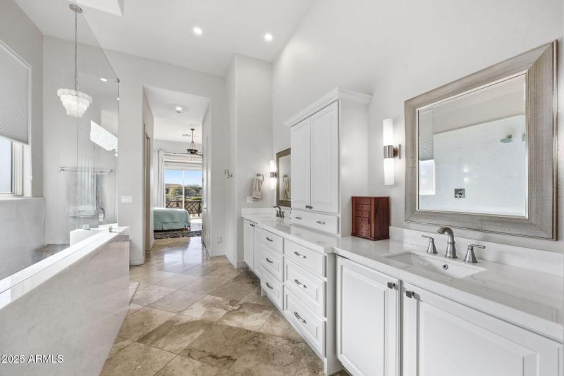 40406 N HAWK RIDGE TRL