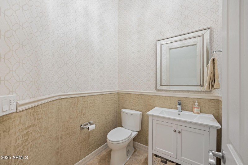 40406 N HAWK RIDGE TRL