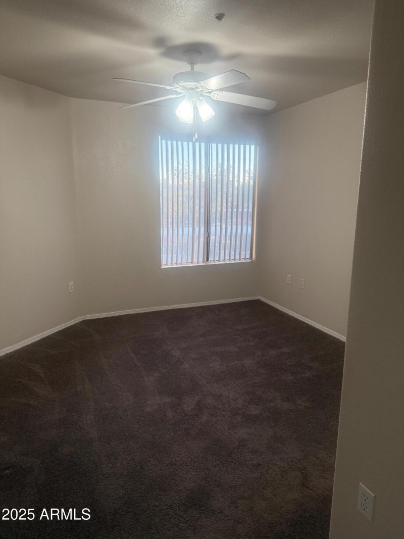 2071 Hawthorne Master Bedroom