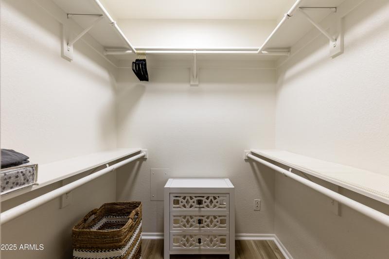 122222 N Paradise Village Pkwy #237-14