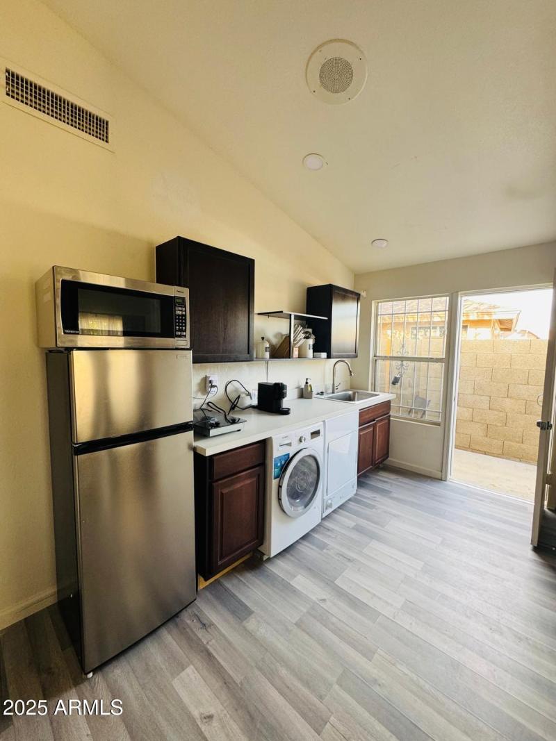 24d0be98-3b18-47be-8edb-19ccf2de4bb1