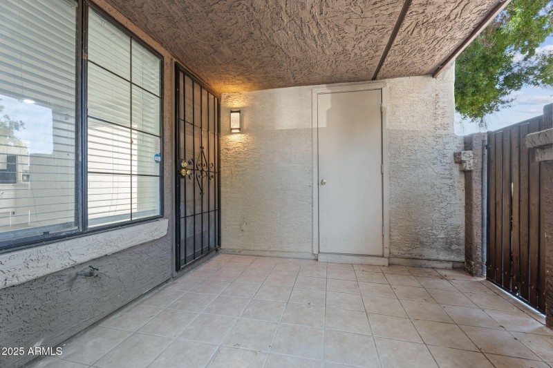 6-web-or-mls-A7404535