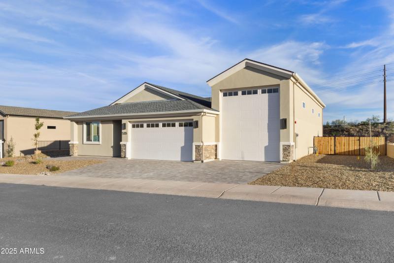 535-Cleopatra-Hill-03