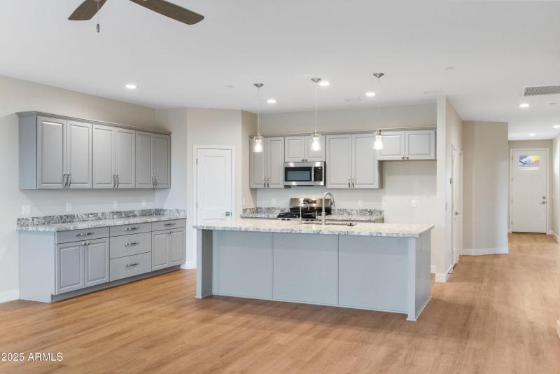 535-Cleopatra-Hill-19