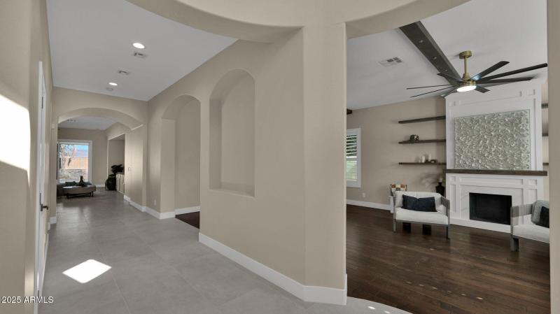 24-web-or-mls-P1276400