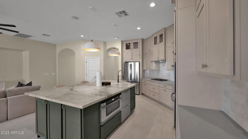 33-web-or-mls-P1276525