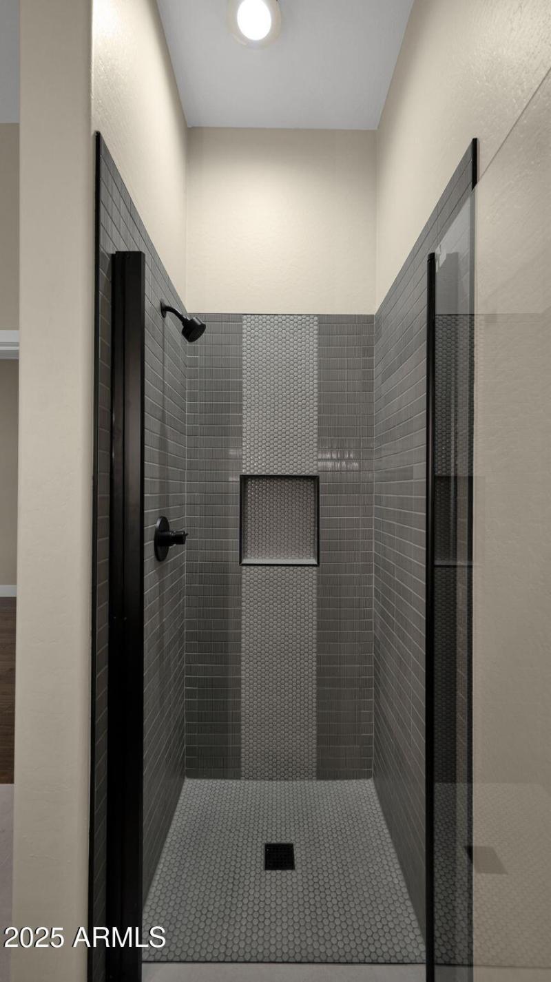 62-web-or-mls-P1276441