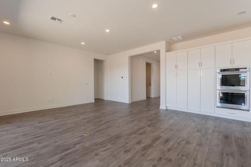 11-web-or-mls-Carlisle-11