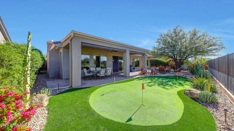 Putting contest anyone?