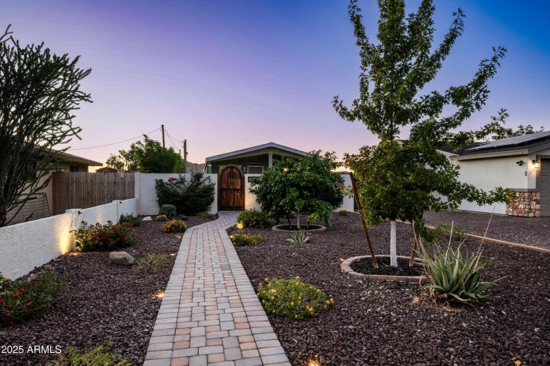Guest House Walkway Eve